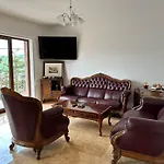 Lux Emina 公寓 图兹拉