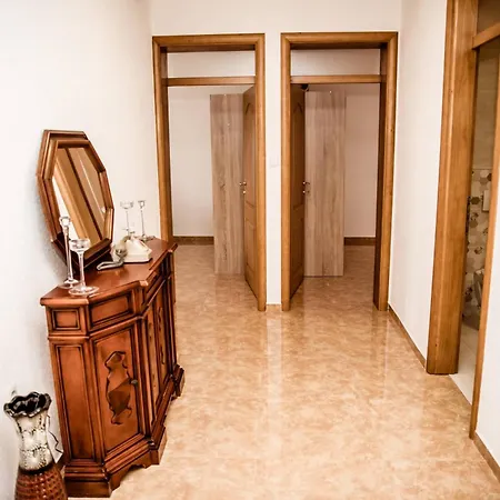 Lux Emina * Tuzla