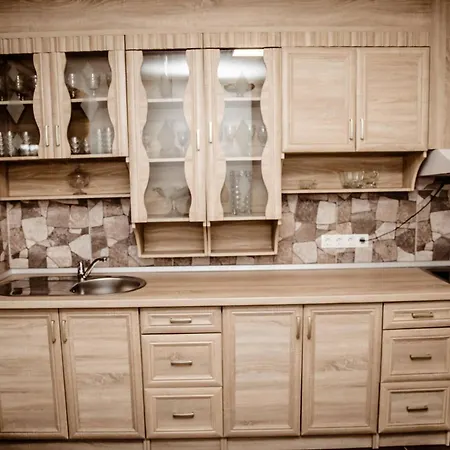 Lux Emina Apartman *