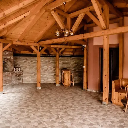 Lux Emina Τούζλα