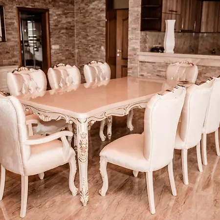 Lux Emina Διαμέρισμα *