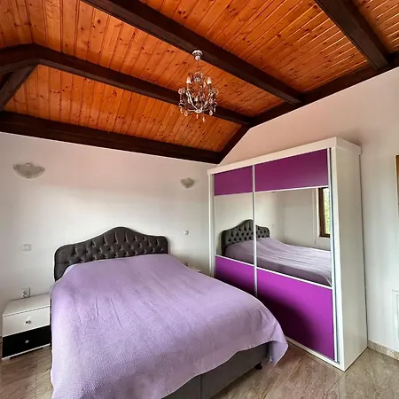 Διαμέρισμα Lux Emina *